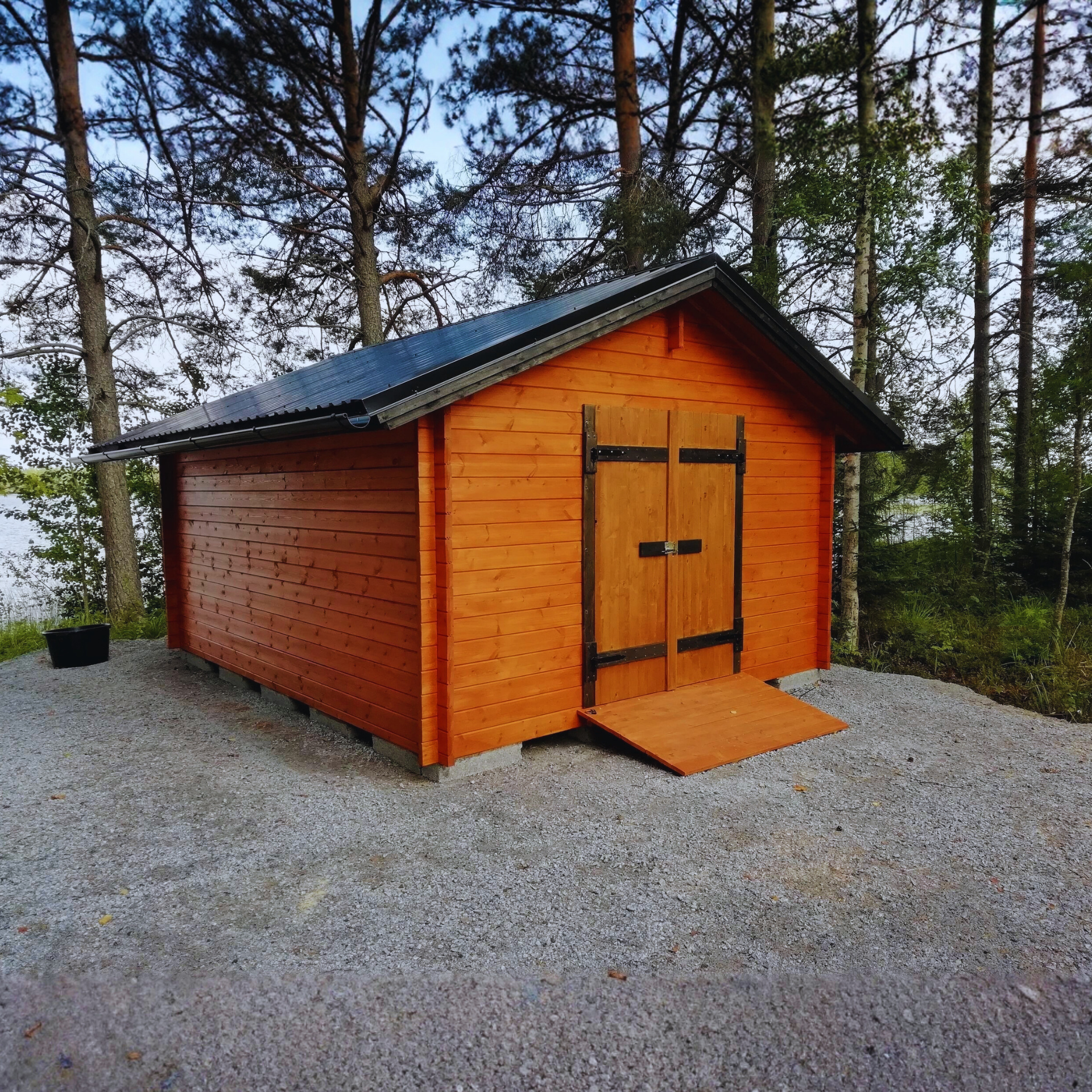 HÖYLÄHIRSIVARASTO 4 x 5 m