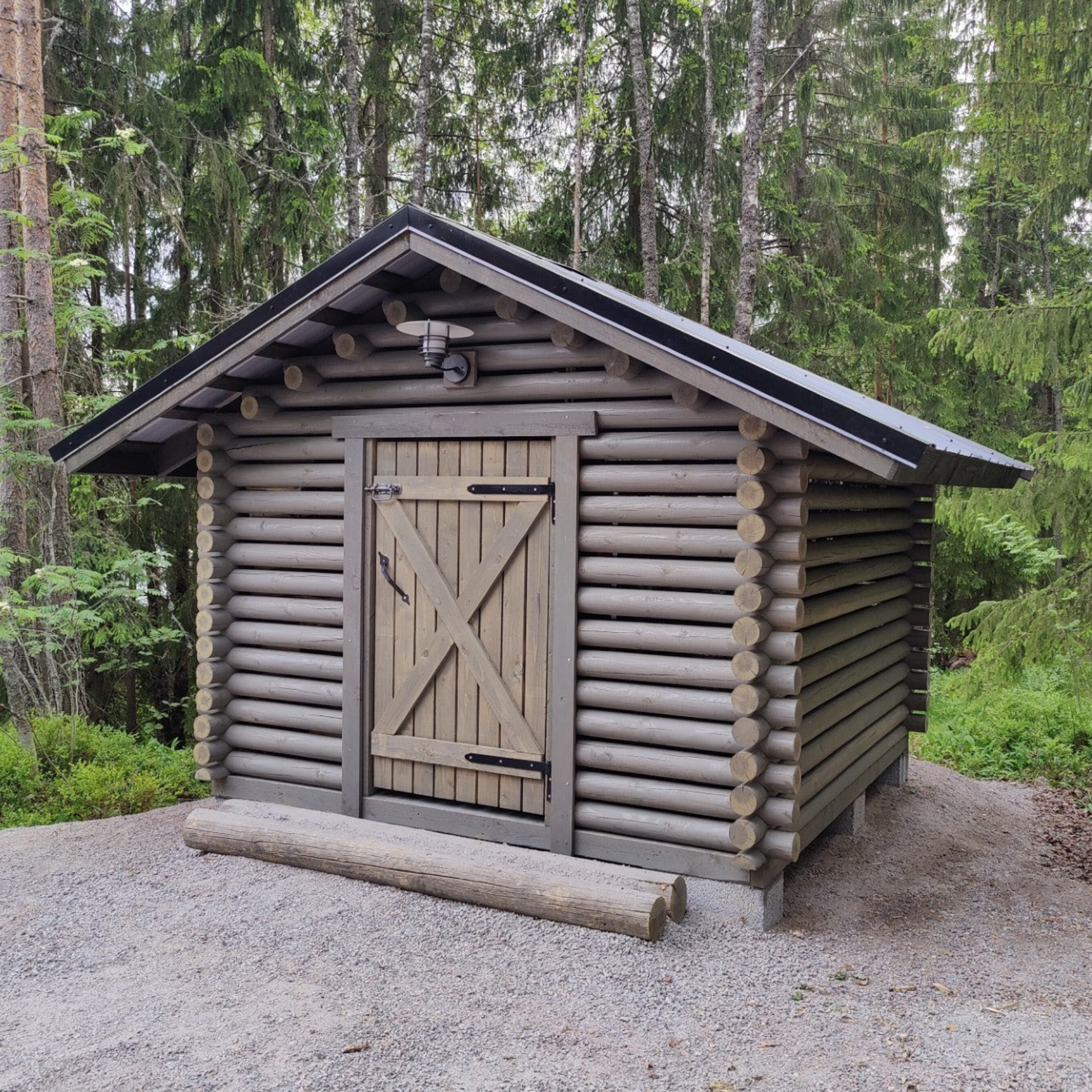 PYÖRÖHIRSILIITERI 3x3m